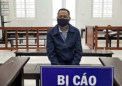 Thượng tá quân đội dỏm lừa xin việc, chạy trúng thầu dự án, chiếm đoạt tiền tỉ - Ảnh 1. Thượng tá quân đội dỏm lừa xin việc, chạy trúng thầu dự án, chiếm đoạt tiền tỉ - Ảnh 1.