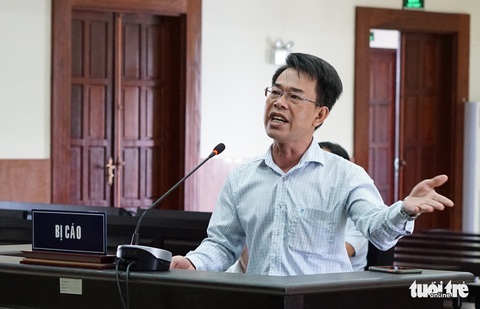 Vụ cựu phó chánh án TAND quận 4: Bị cáo đã chấp hành xong hình phạt, bị hại tiếp tục vắng mặt - Ảnh 2. Vụ cựu phó chánh án TAND quận 4: Bị cáo đã chấp hành xong hình phạt, bị hại tiếp tục vắng mặt - Ảnh 2.