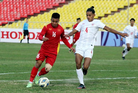 Thừa Thiên Huế trao thưởng cho Hồ Thanh Minh vì ghi bàn vào lưới U23 Myanmar - Ảnh 1. Thừa Thiên Huế trao thưởng cho Hồ Thanh Minh vì ghi bàn vào lưới U23 Myanmar - Ảnh 1.