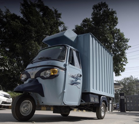 Xe điện 2 bánh, 3 bánh sẽ là phương tiện giao thông tương lai ở châu Âu, châu Á? - Ảnh 1. Xe điện 2 bánh, 3 bánh sẽ là phương tiện giao thông tương lai ở châu Âu, châu Á? - Ảnh 1.