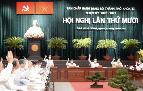Thành ủy TP.HCM họp bàn chiến lược phục hồi và phát triển kinh tế xã hội - Ảnh 1. Thành ủy TP.HCM họp bàn chiến lược phục hồi và phát triển kinh tế xã hội - Ảnh 1.