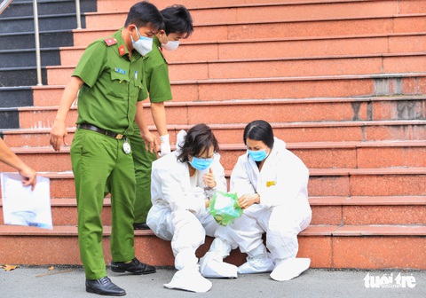 Hoãn phiên tòa xử vụ giết người, đổ bêtông do bị cáo chủ mưu không đủ sức khỏe - Ảnh 2. Hoãn phiên tòa xử vụ giết người, đổ bêtông do bị cáo chủ mưu không đủ sức khỏe - Ảnh 2.