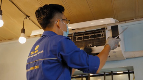 Thế Giới Di Động chiêu mộ hàng ngàn thợ điện - lắp đặt - bảo trì - Ảnh 2. Thế Giới Di Động chiêu mộ hàng ngàn thợ điện - lắp đặt - bảo trì - Ảnh 2.
