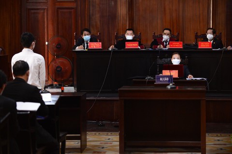 Vụ SAGRI: 1 bị cáo bị xử tội che giấu tội phạm vì làm theo chỉ đạo của cấp trên - Ảnh 2. Vụ SAGRI: 1 bị cáo bị xử tội che giấu tội phạm vì làm theo chỉ đạo của cấp trên - Ảnh 2.