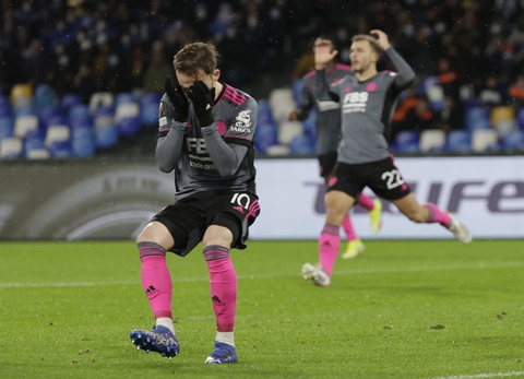 Đang đầu bảng, Leicester bị đá văng khỏi Europa League - Ảnh 3. Đang đầu bảng, Leicester bị đá văng khỏi Europa League - Ảnh 3.