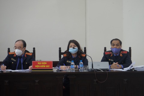 Cựu chủ tịch Hà Nội Nguyễn Đức Chung bị đề nghị 10-12 năm tù - Ảnh 2. Cựu chủ tịch Hà Nội Nguyễn Đức Chung bị đề nghị 10-12 năm tù - Ảnh 2.
