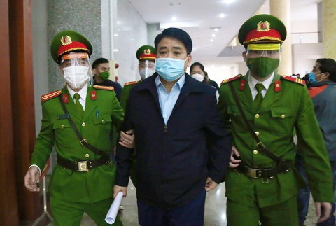 Ông Nguyễn Đức Chung đề nghị triệu tập nguyên phó chủ tịch Hà Nội tới tòa - Ảnh 1. Ông Nguyễn Đức Chung đề nghị triệu tập nguyên phó chủ tịch Hà Nội tới tòa - Ảnh 1.