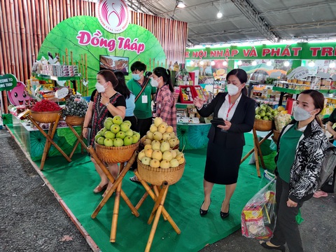 TP.HCM tăng liên kết với Đồng bằng sông Cửu Long để ổn định nguồn cung rau củ, thịt, cá... - Ảnh 1. TP.HCM tăng liên kết với Đồng bằng sông Cửu Long để ổn định nguồn cung rau củ, thịt, cá... - Ảnh 1.