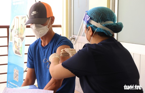 Sáng 10-12, những mũi tiêm vắc xin liều nhắc lại, bổ sung ở TP.HCM bắt đầu - Ảnh 4. Sáng 10-12, những mũi tiêm vắc xin liều nhắc lại, bổ sung ở TP.HCM bắt đầu - Ảnh 4.