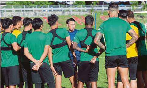 Báo chí Malaysia: Tuyển Malaysia có thể buộc phải rút lui khỏi AFF Cup 2020 - Ảnh 1. Báo chí Malaysia: Tuyển Malaysia có thể buộc phải rút lui khỏi AFF Cup 2020 - Ảnh 1.