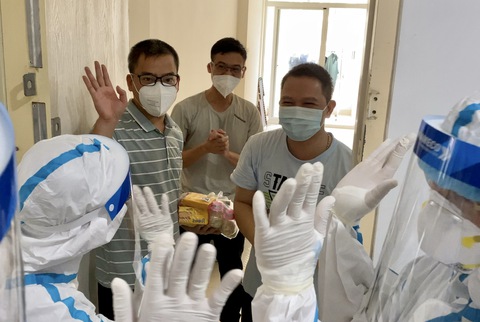 TP.HCM ban hành 6 chiến lược y tế thích ứng, kiểm soát dịch trong tình hình mới - Ảnh 1. TP.HCM ban hành 6 chiến lược y tế thích ứng, kiểm soát dịch trong tình hình mới - Ảnh 1.