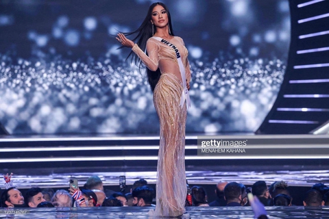 Kim Duyên gây ấn tượng tại bán kết Miss Universe 2021 - Ảnh 3. Kim Duyên gây ấn tượng tại bán kết Miss Universe 2021 - Ảnh 3.