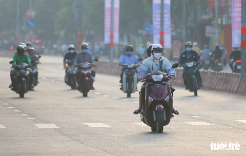 Miền Nam lại đón đợt lạnh, có nơi dưới 20 độ C - Ảnh 1. Miền Nam lại đón đợt lạnh, có nơi dưới 20 độ C - Ảnh 1.