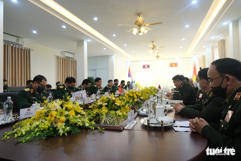 Quân đội Việt - Lào tăng cường tuần tra chung biên giới - Ảnh 5. Quân đội Việt - Lào tăng cường tuần tra chung biên giới - Ảnh 5.