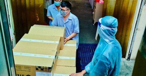TP.HCM nói gì trước dư luận người bệnh không nhận được thuốc Molnupiravir? - Ảnh 1. TP.HCM nói gì trước dư luận người bệnh không nhận được thuốc Molnupiravir? - Ảnh 1.