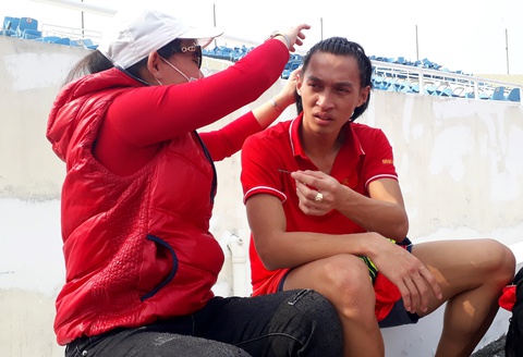 Thiên thần đứng sau nhà vô địch 400m Trần Nhật Hoàng - Ảnh 2. Thiên thần đứng sau nhà vô địch 400m Trần Nhật Hoàng - Ảnh 2.