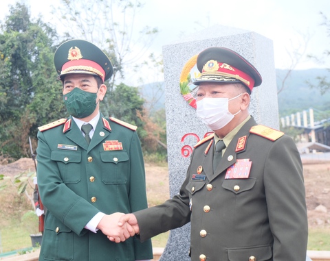 Giao lưu hữu nghị quốc phòng biên giới Việt Nam - Lào lần thứ nhất - Ảnh 1. Giao lưu hữu nghị quốc phòng biên giới Việt Nam - Lào lần thứ nhất - Ảnh 1.