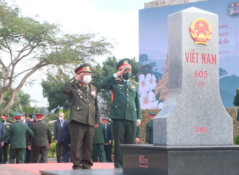 Giao lưu hữu nghị quốc phòng biên giới Việt Nam - Lào lần thứ nhất - Ảnh 3. Giao lưu hữu nghị quốc phòng biên giới Việt Nam - Lào lần thứ nhất - Ảnh 3.