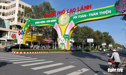 Đồng Tháp cho hàng quán được bán cho khách tại chỗ, trừ các xã cấp độ 4 - Ảnh 1. Đồng Tháp cho hàng quán được bán cho khách tại chỗ, trừ các xã cấp độ 4 - Ảnh 1.
