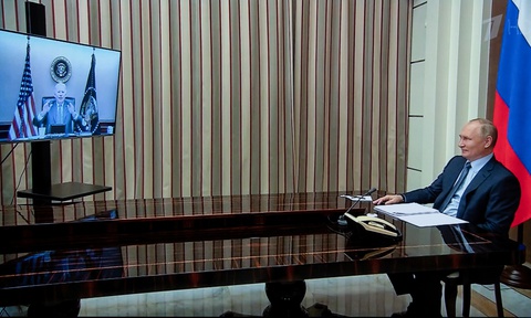 Ông Putin và ông Biden thống nhất tiếp tục đối thoại - Ảnh 1. Ông Putin và ông Biden thống nhất tiếp tục đối thoại - Ảnh 1.