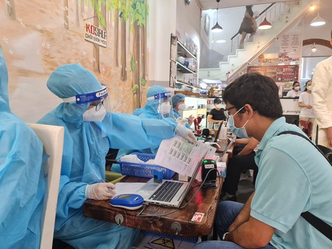 Sáng chủ nhật san sẻ yêu thương - Ảnh 3. Sáng chủ nhật san sẻ yêu thương - Ảnh 3.