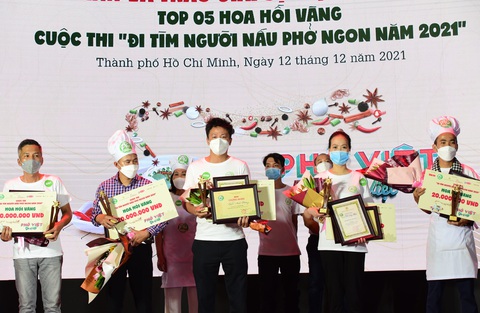 Gala Ngày của phở tối 12-12: 5 giải Hoa hồi vàng dành tặng người nấu phở ngon - Ảnh 13. Gala Ngày của phở tối 12-12: 5 giải Hoa hồi vàng dành tặng người nấu phở ngon - Ảnh 13.