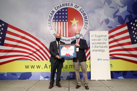 AES nhận Giải thưởng Trách nhiệm Xã hội của Doanh nghiệp của AmCham Hà Nội - Ảnh 1. AES nhận Giải thưởng Trách nhiệm Xã hội của Doanh nghiệp của AmCham Hà Nội - Ảnh 1.