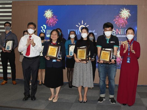 TP.HCM công bố giải thưởng I-star tôn vinh hoạt động đổi mới sáng tạo và khởi nghiệp - Ảnh 1. TP.HCM công bố giải thưởng I-star tôn vinh hoạt động đổi mới sáng tạo và khởi nghiệp - Ảnh 1.
