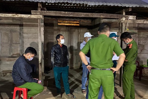 Vụ 2 cháu gái chết, bà nội mất tích: Phát hiện thi thể có quần áo giống bà nội - Ảnh 1.
