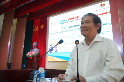 Chúng tôi thấy áy náy vì còn nhiều hoàn cảnh khó khăn chưa được giúp đỡ - Ảnh 9. Chúng tôi thấy áy náy vì còn nhiều hoàn cảnh khó khăn chưa được giúp đỡ - Ảnh 9.