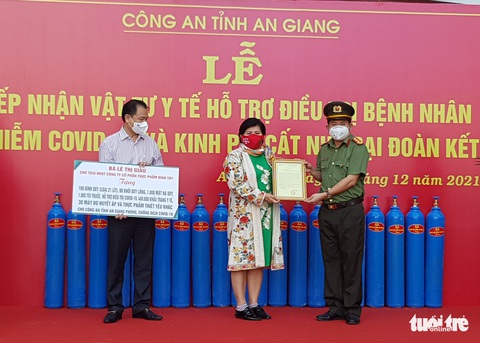 An Giang tiếp nhận 1.230 bình oxy hỗ trợ điều trị bệnh nhân COVID-19 - Ảnh 1. An Giang tiếp nhận 1.230 bình oxy hỗ trợ điều trị bệnh nhân COVID-19 - Ảnh 1.