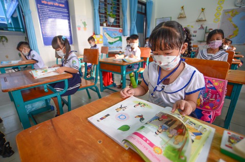 Vì sao lớp 1, lớp 2 phải kiểm tra tại trường? - Ảnh 1. Vì sao lớp 1, lớp 2 phải kiểm tra tại trường? - Ảnh 1.