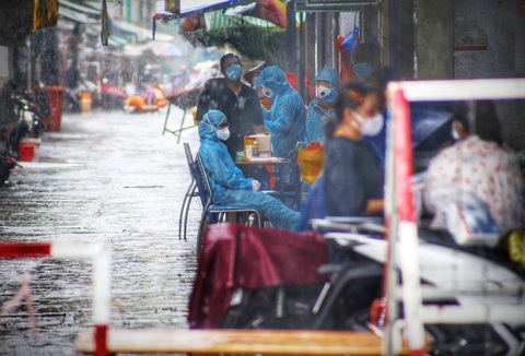 Má ơi, mình đã về đến quê nhà - Ảnh 1. Má ơi, mình đã về đến quê nhà - Ảnh 1.