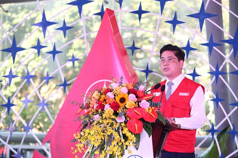 Tuần lễ hồng EVN lần VII: ‘Mong nhiều người bệnh được chữa khỏi’ - Ảnh 1. Tuần lễ hồng EVN lần VII: ‘Mong nhiều người bệnh được chữa khỏi’ - Ảnh 1.