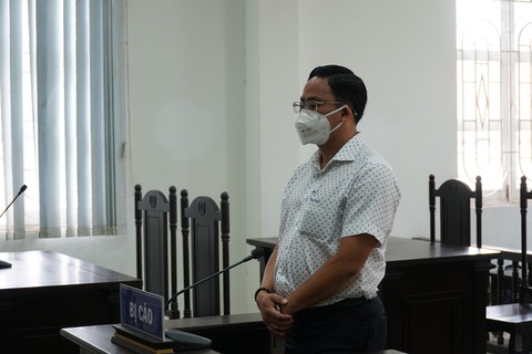 Vụ người tự xưng ‘ban chỉ đạo quận 7’: Tòa triệu tập cán bộ UBND quận - Ảnh 1. Vụ người tự xưng ‘ban chỉ đạo quận 7’: Tòa triệu tập cán bộ UBND quận - Ảnh 1.