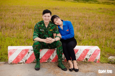 Hạ cánh nơi biên cương, thượng úy biên phòng nên duyên với nữ cán bộ Đoàn - Ảnh 5. Hạ cánh nơi biên cương, thượng úy biên phòng nên duyên với nữ cán bộ Đoàn - Ảnh 5.