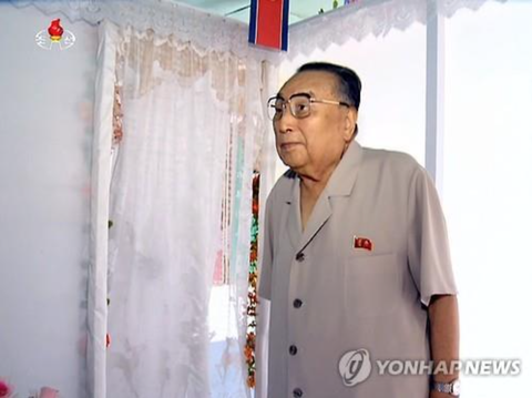 Em trai cố chủ tịch Triều Tiên Kim Nhật Thành qua đời - Ảnh 1. Em trai cố chủ tịch Triều Tiên Kim Nhật Thành qua đời - Ảnh 1.