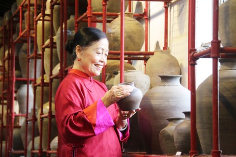 Bảo tàng gốm cổ vớt lên từ đáy sông Hương - Ảnh 1. Bảo tàng gốm cổ vớt lên từ đáy sông Hương - Ảnh 1.