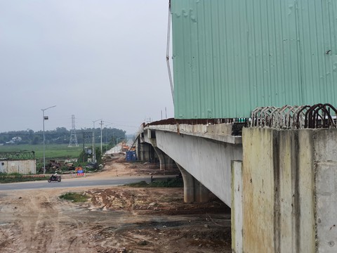 Vì sao nhiều dự án công ở Đà Nẵng đội vốn? - Ảnh 1. Vì sao nhiều dự án công ở Đà Nẵng đội vốn? - Ảnh 1.