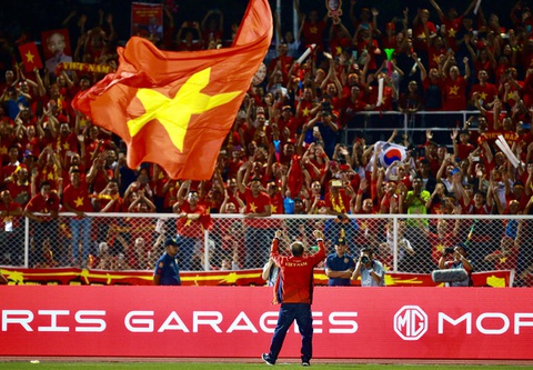 HLV Park Hang Seo sẽ chọn sân thi đấu của đội tuyển U22 Việt Nam tại SEA Games 31 - Ảnh 1. HLV Park Hang Seo sẽ chọn sân thi đấu của đội tuyển U22 Việt Nam tại SEA Games 31 - Ảnh 1.