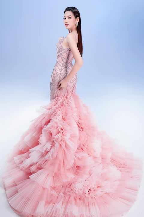 Miss World 2021 tạm hoãn là quyết định cần thiết, hoa hậu Đỗ Thị Hà vẫn sẽ quay lại dự thi - Ảnh 1. Miss World 2021 tạm hoãn là quyết định cần thiết, hoa hậu Đỗ Thị Hà vẫn sẽ quay lại dự thi - Ảnh 1.