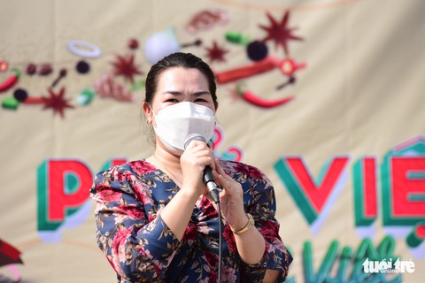 Tiệc phở trên đảo Thiềng Liềng: Được ăn phở rồi, vui quá! - Ảnh 3. Tiệc phở trên đảo Thiềng Liềng: Được ăn phở rồi, vui quá! - Ảnh 3.