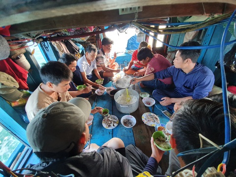 Mỹ Á - cửa ngõ tiến ra đại dương - Kỳ 3: Người Mỹ Á làm nhà cho cá ở giữa biển - Ảnh 1. Mỹ Á - cửa ngõ tiến ra đại dương - Kỳ 3: Người Mỹ Á làm nhà cho cá ở giữa biển - Ảnh 1.