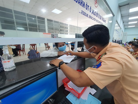 Đấu giá biển số: đề xuất gần... 30 năm - Ảnh 2. Đấu giá biển số: đề xuất gần... 30 năm - Ảnh 2.