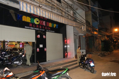 Xử lý karaoke hoạt động chui mùa dịch, cho khách chơi ma túy, bay lắc xả láng - Ảnh 2. Xử lý karaoke hoạt động chui mùa dịch, cho khách chơi ma túy, bay lắc xả láng - Ảnh 2.