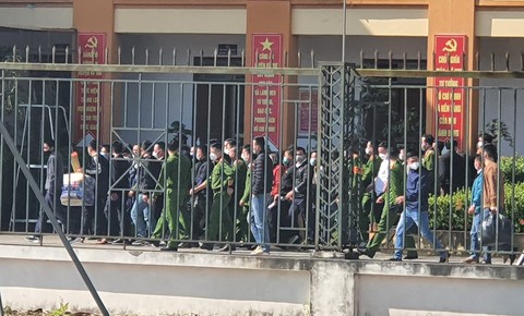 Thái Bình: Bắt phó công an và phó viện trưởng Viện kiểm sát huyện Vũ Thư - Ảnh 1. Thái Bình: Bắt phó công an và phó viện trưởng Viện kiểm sát huyện Vũ Thư - Ảnh 1.
