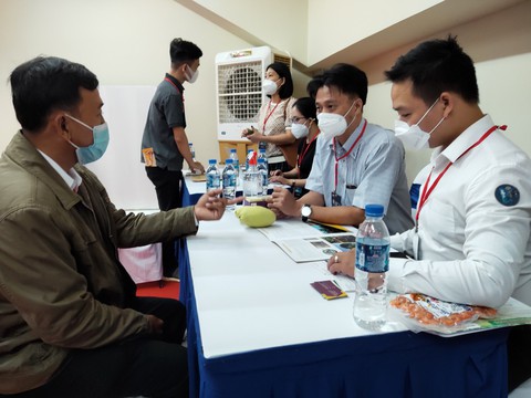 Người dân TP.HCM đi săn nấm Sa Pa, chả cá Phú Yên, xoài Đồng Tháp... - Ảnh 11. Người dân TP.HCM đi săn nấm Sa Pa, chả cá Phú Yên, xoài Đồng Tháp... - Ảnh 11.