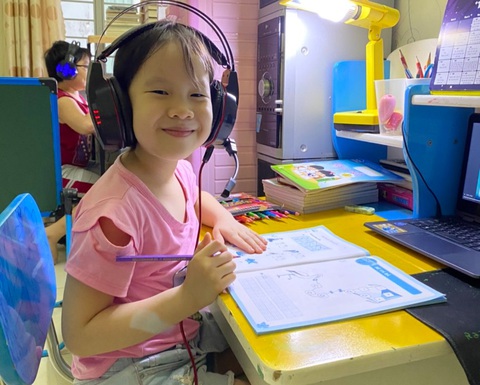 TP.HCM: Học sinh chưa tiêm vắc xin cũng phải được đảm bảo an toàn trở lại trường - Ảnh 1. TP.HCM: Học sinh chưa tiêm vắc xin cũng phải được đảm bảo an toàn trở lại trường - Ảnh 1.