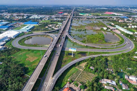 Cú hích cho thị trường bất động sản Tây Sài Gòn - Ảnh 1. Cú hích cho thị trường bất động sản Tây Sài Gòn - Ảnh 1.