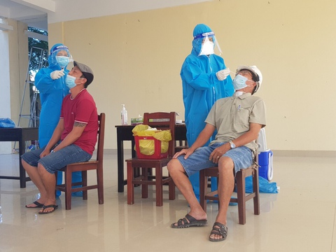 Đà Nẵng dùng kết quả test nhanh xác định người nhiễm COVID-19 - Ảnh 1. Đà Nẵng dùng kết quả test nhanh xác định người nhiễm COVID-19 - Ảnh 1.